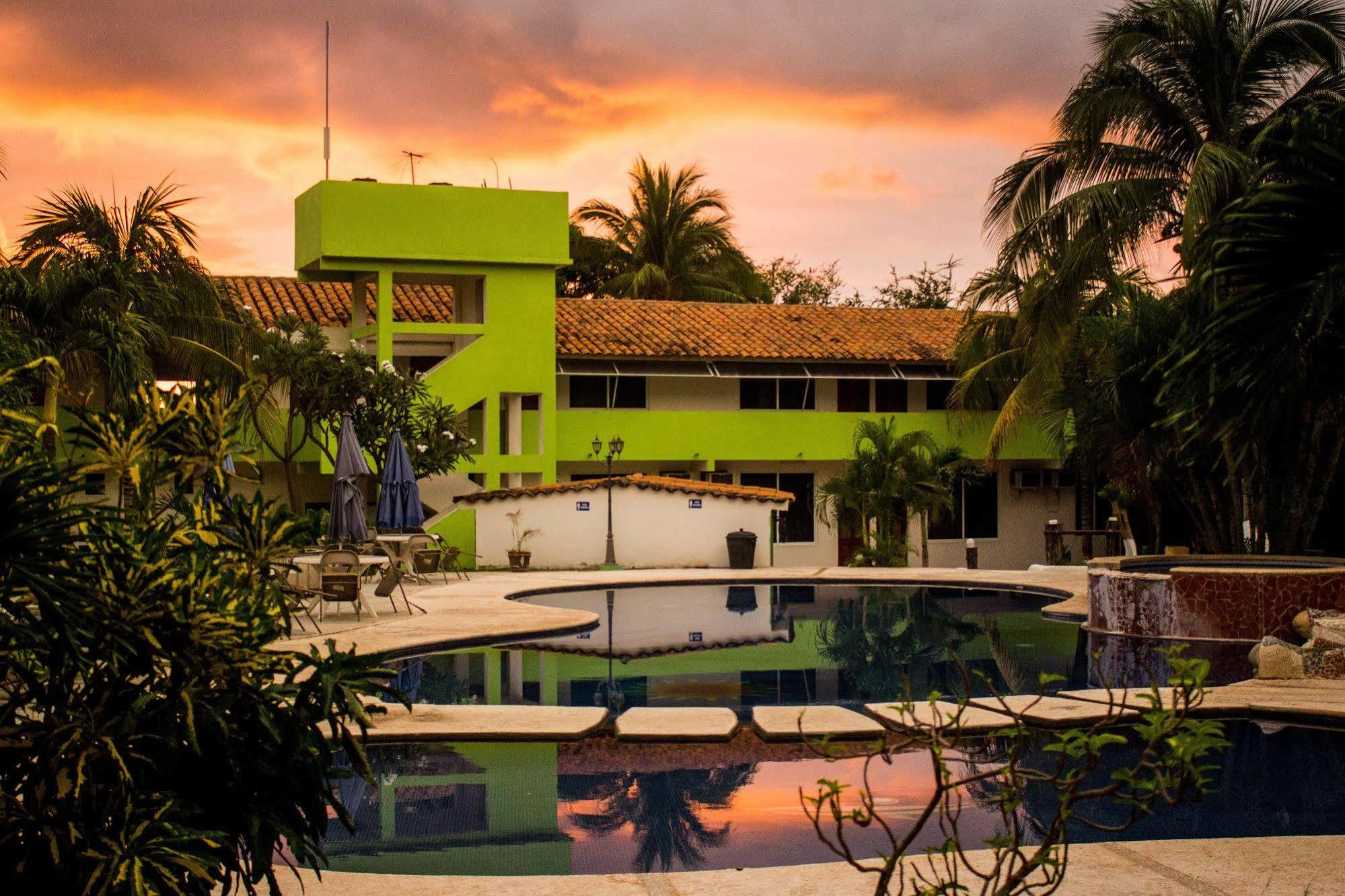 Hotel & Suites Punta Esmeralda Puerto Escondido  Εξωτερικό φωτογραφία