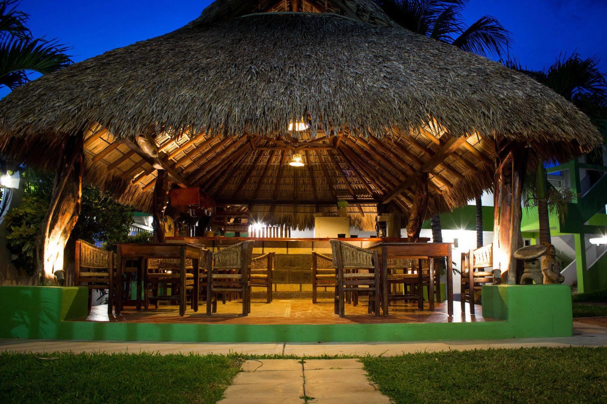 Hotel & Suites Punta Esmeralda Puerto Escondido  Εξωτερικό φωτογραφία